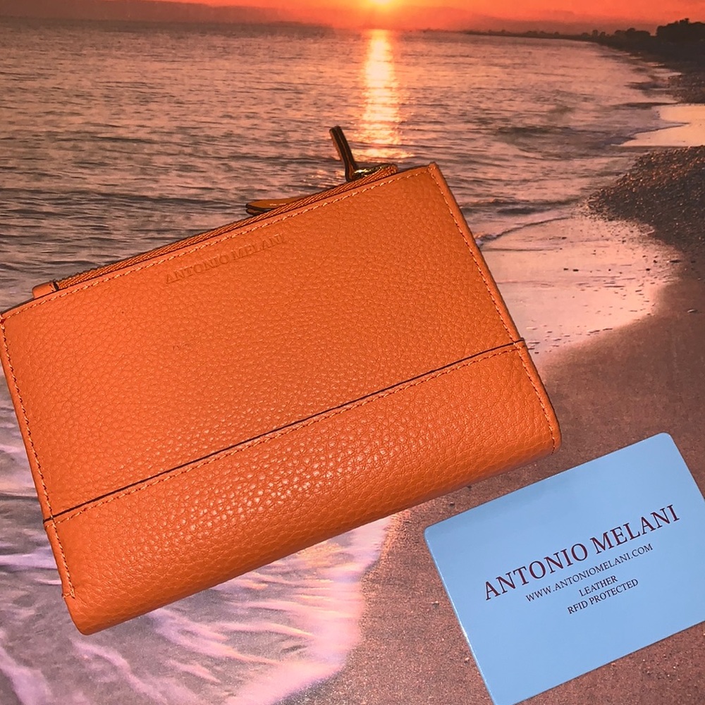 🔥NWOT Antonio Melani Double-Top zip leather wallet 🧡 offers welcomed